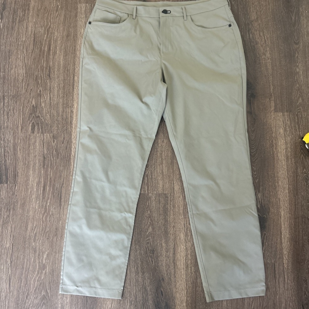 Public Rec Pants Men 38x32 Brown All Day Career 5 Pocket Stretch Performance EUC